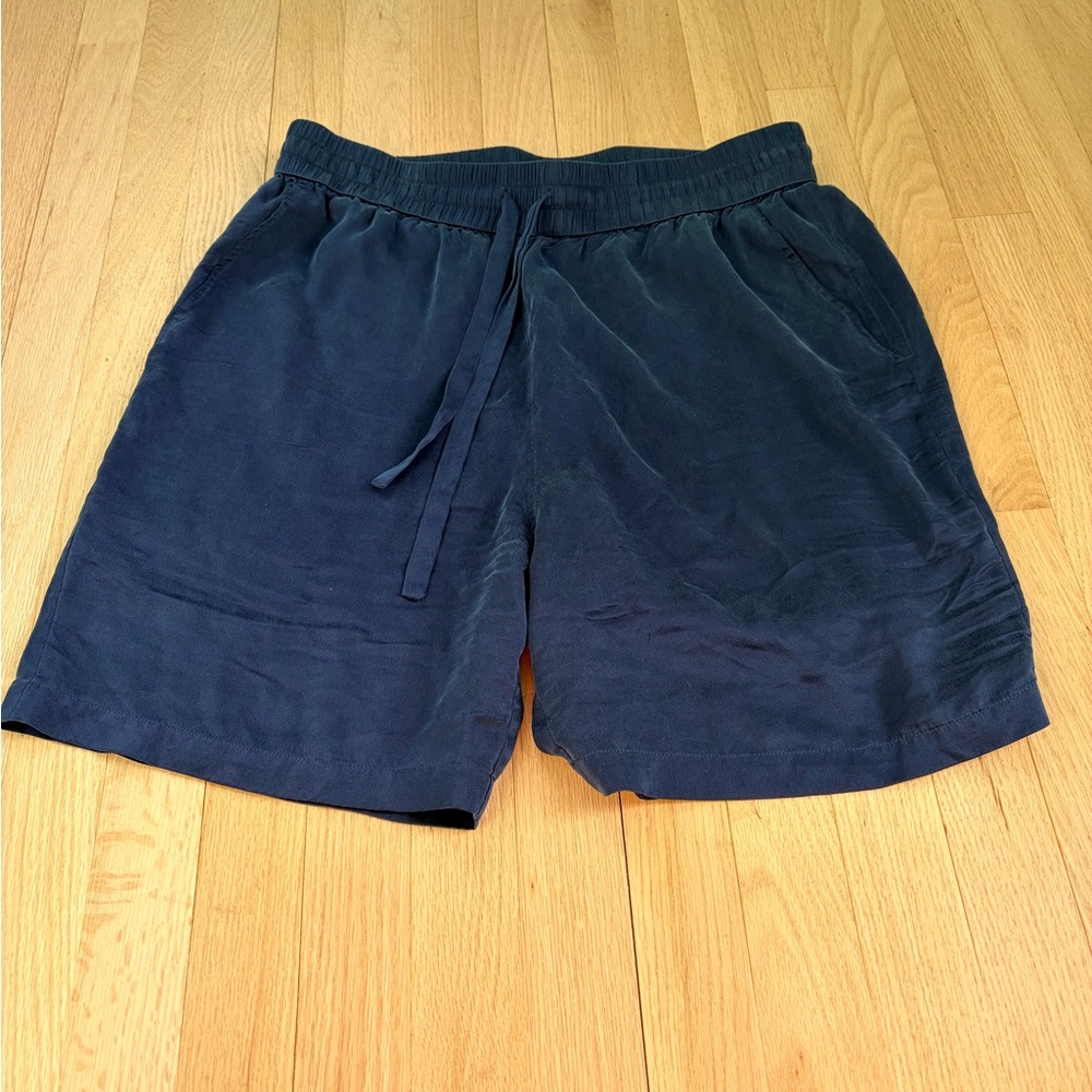 Lunya Men’s 100% Silk Lounge Shorts Navy Size Large EUC